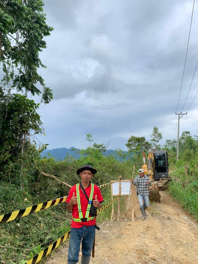 
					Jalan Puluhan Tahun Rusak, Akhirnya Dikerjakan Pemprov Sulbar