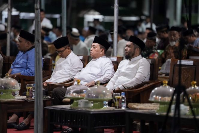 
					Wagub Sulbar: Teladani Keikhlasan Rasulullah dan H. M. Zikir Sewai dalam Membangun Peradaban