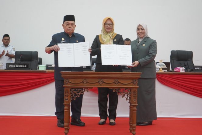 
					APBD 2026 Disetujui, Wagub Sulbar Tegaskan Komitmen Bangun Daerah di Tengah Keterbatasan Fiskal