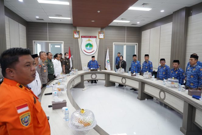 
					Hadapi Nataru 2025–2026, Wagub Sulbar Kerahkan Pengawasan Laut hingga Darat