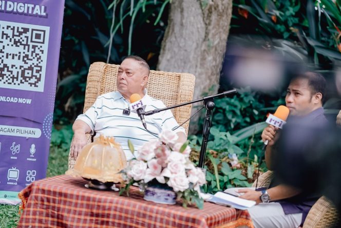 
					Wagub Sulbar Ikuti Dialog “Wagub Menyapa” di RRI, Bahas Isu Strategis, Perjalanan Hidup, Efisiensi, dan Kegiatan Sosial