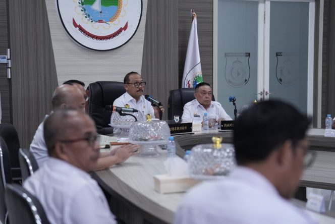 
					Gubernur–Wagub Sulbar Komandoi Dukungan Kemanusiaan bagi Aceh, Sumut, dan Sumbar