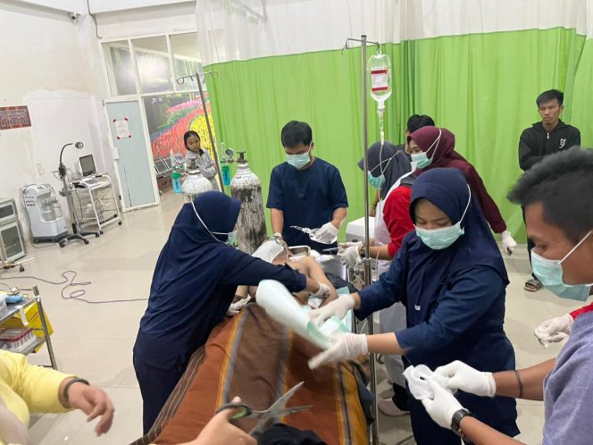 
					Diserang Sekelompok Pemuda, Warga Wonomulyo Dilarikan ke Rumah Sakit