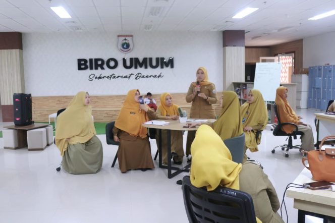 
					Implementasi Pergub Pakaian Dinas, Biro Umum Tekankan Disiplin ASN