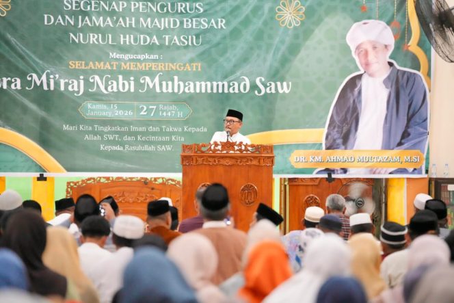 
					Pesan Gubernur Sulbar Hadiri Isra Mi’raj, Tekankan Komitmen Bangun Pendidikan dan Kesejahteraan