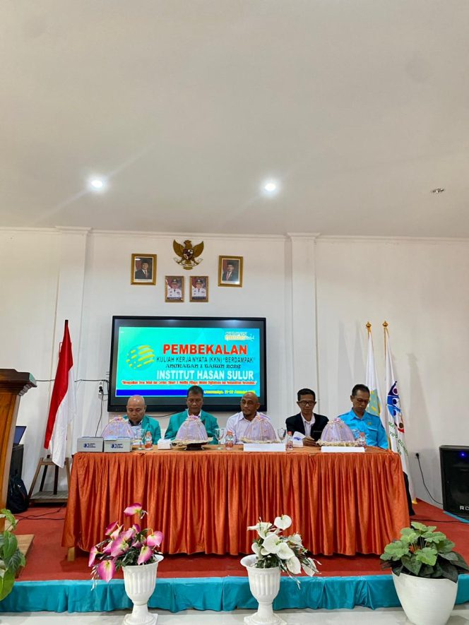 
					Kadisdikbud Sulbar Gandeng Mahasiswa KKN IHS, Validasi Data ATS di Polman