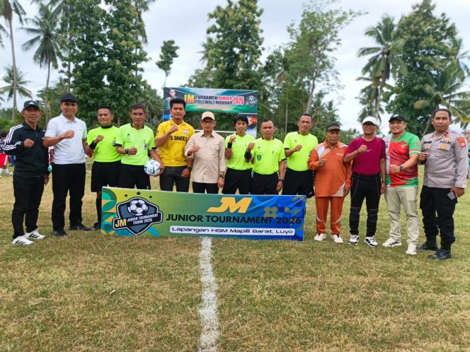 
					Bupati Polman Buka Turnamen JM Junior HSM 2026, Diikuti 52 SSB se-Sulselbar