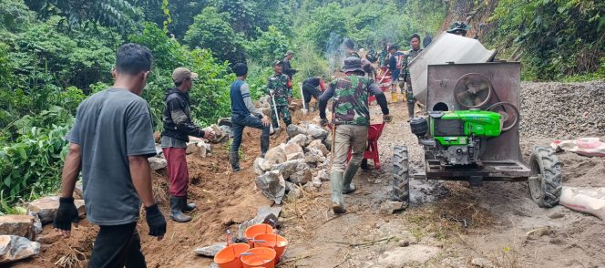 
					TNI dan Warga Lenggo Mulai Garap Sasaran Fisik Pra-TMMD ke-127