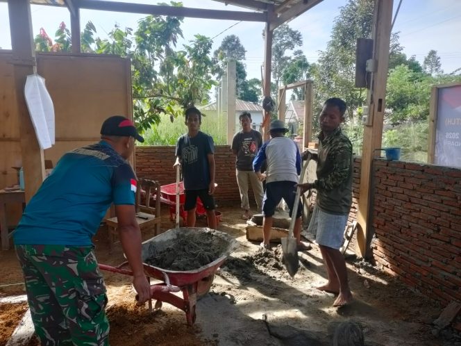 
					TMMD ke-127 Kodim 1402/Polman Renovasi Rumah Pekebun di Desa Bulo