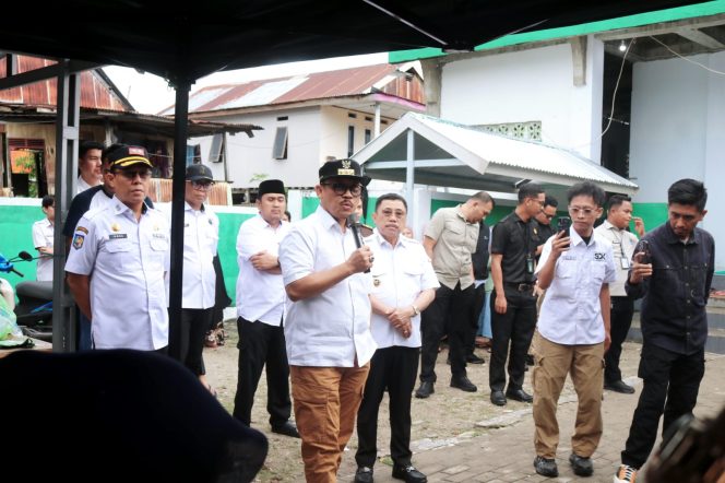 
					Gubernur Suhardi Duka Turun Tangan, Harga Bawang dan Telur di Pasar Murah Majene Dibuat Lebih Terjangkau
