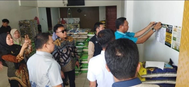 
					Pemprov Sulbar, Bapanas, dan Polda Pastikan Stabilitas Harga Bahan Pokok di Pasar Mamuju