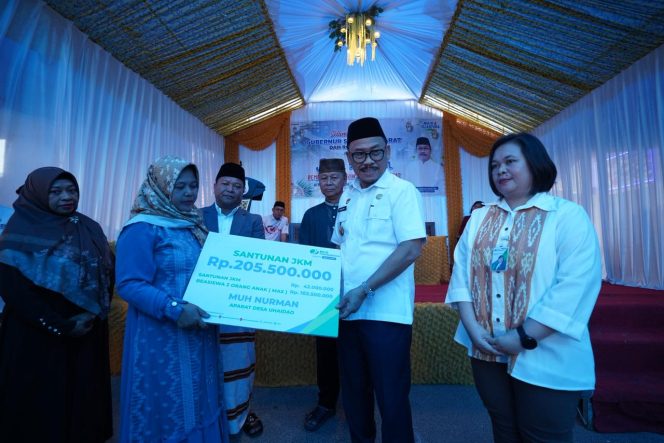 
					Gubernur Suhardi Duka Safari Ramadan di Mambi Mamasa, Tegaskan Pemerintah Hadir Ringankan Beban Rakyat