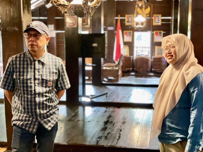 
					Sekda Sulbar Tinjauan Aset di Anjungan Daerah Provinsi Sulawesi Barat: Pastikan Pengelolaan Optimal dan Efektif