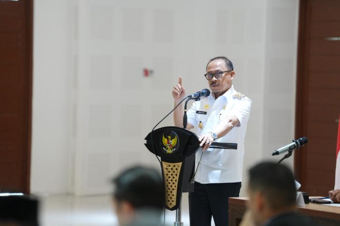 
					Gubernur Sulbar Pimpin Raker Pimpinan Penyusunan RKPD 2027, Tekankan Investasi dan Mitigasi Bencana