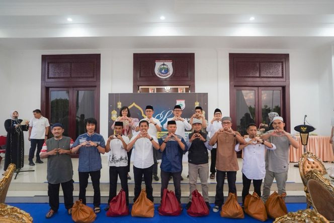 
					Pemprov Sulbar Apresiasi Peran Pers dalam Penyebaran Informasi Pembangunan
