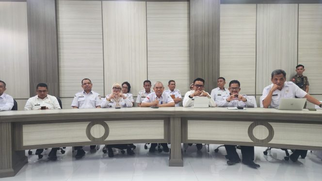 
					Gubernur Sulbar Dorong OPD Perkuat Layanan dan SDM Unggul, DKPPKB Siap Akselerasi Program Prioritas Bidang Kesehatan