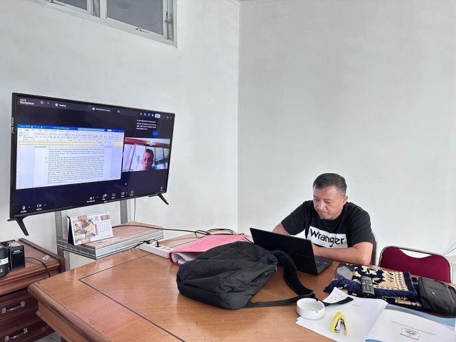 
					Biro Pemkesra Setda Sulbar Matangkan Draft Nota Kesepakatan Bersama KPK RI guna Perkuat Tata Kelola Pemerintahan