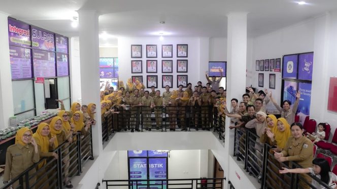 
					Halal Bihalal DiskominfoSS Sulbar, Pacu Kerja Optimal dan Berkualitas