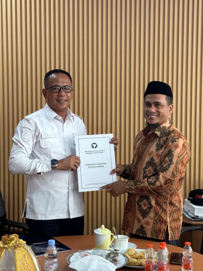 
					Pemkab Polman Raih Predikat Kualitas Tinggi dari Ombudsman RI
