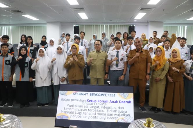 
					Anak Bukan Sekadar Objek, Sekda Sulbar Dorong Forum Anak sebagai Wadah Aspirasi Menuju Indonesia Emas 2045