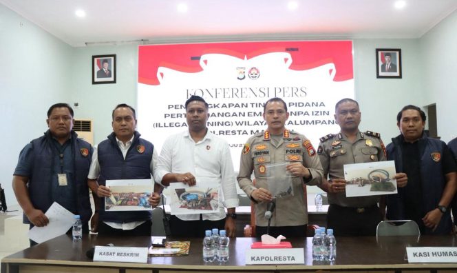 
					Ungkap 3 Titik Lokasi Tambang Emas Illegal di Kalumpang 3 Alat Berat dan 12 Mesin disita Polresta Mamuju