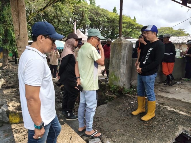
					Bupati Samsul Mahmud Pimpin Aksi Bersih Drainase di Perkotaan Polewali