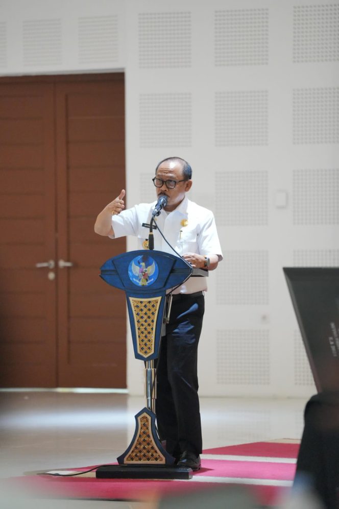 
					Gubernur Sulbar Siapkan PPPK Turun ke Kecamatan: Jadi Ujung Tombak Program Percepatan Penurunan Stunting dan Kemiskinan