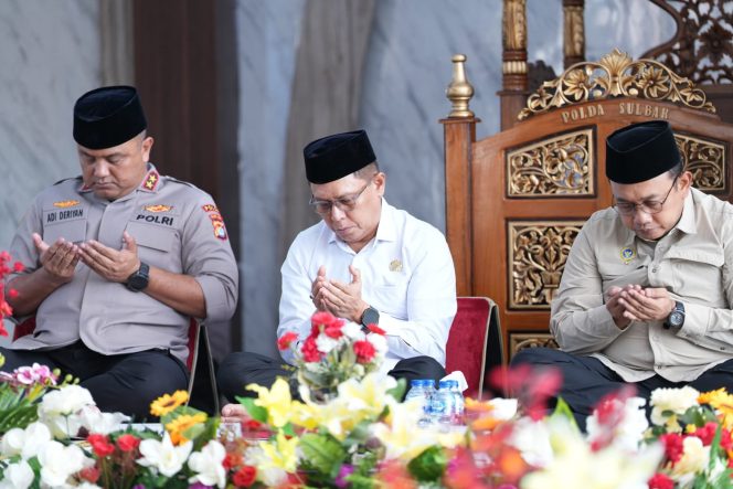 
					Hadiri Dzikir Bersama Polda Sulbar, Junda Maulana Tekankan Pentingnya Evaluasi dan Perbaikan Diri