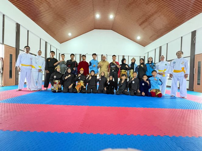 
					Pencak Silat Polewali Mandar Berjaya di O2SN Sulbar, Tiga Atlet Siap Tampil di Nasional