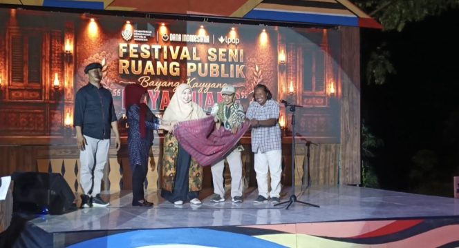 
					Festival Seni Boyang Kayyang Hidupkan Ruang Publik, Kolaborasi Seni dan UMKM Perkuat IPK Sulbar