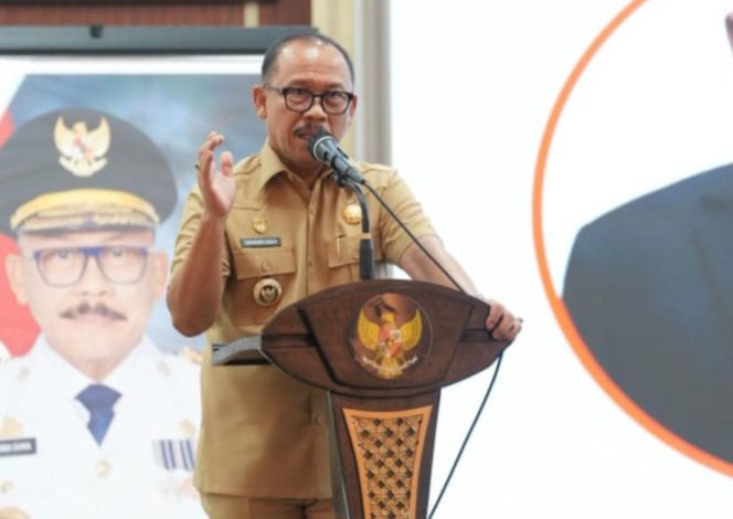 
					Gubernur Sulbar Tegaskan Tidak Boleh Ada Penolakan Pasien Miskin di Fasilitas Pelayanan Kesehatan
