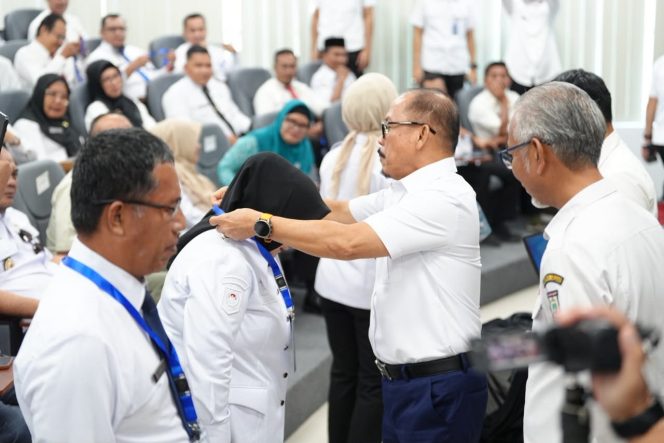 
					BKPSDM Sulbar Gelar PKA Angkatan I 2026, Gubernur Tekankan Integritas Kepemimpinan