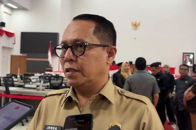 
					Pemprov Sulbar Pastikan Gaji PPPK, THR dan Gaji ke-13 Tahun 2026 Dibayar Penuh