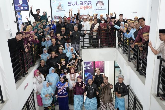 
					Semangat Hari Jadi Sulbar ke-22, KadiskominfoSS Tekankan Kekompakan dan Inovasi Layanan Digital