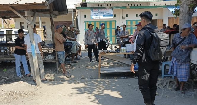 
					Tindak Lanjut Aduan Warga, Polisi Datangi Lokasi Dugaan Judi Sabung Ayam di Pasar Campalagian