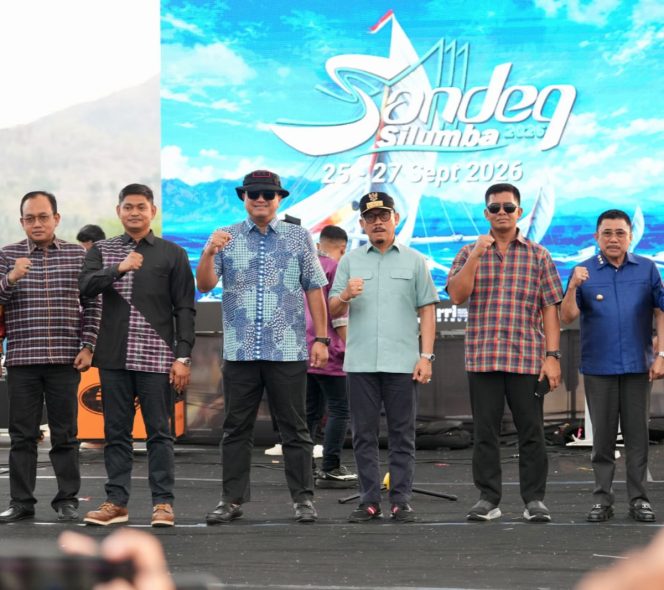 
					Buka Sandeq Silumba 2026 di Majene, Gubernur SDK: Sandeq Adalah Jati Diri Orang Mandar