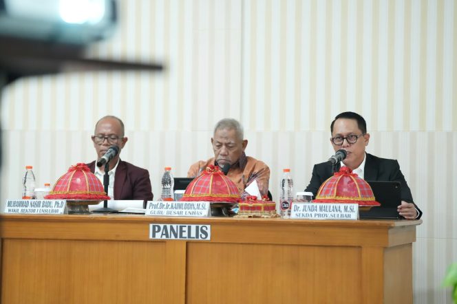 
					Junda Maulana Uji Calon Dekan Fakultas Pertanian dan Kehutanan Unsulbar dengan Isu Hilirisasi hingga Deforestasi