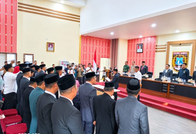 
					232 Pejabat Polman Dimutasi, Bupati Samsul: Jangan Hanya Duduk di Kursi Dingin