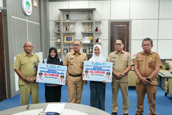 
					Gubernur Sulbar Terima Apresiasi AI Ready ASEAN, Program Jangkau 70 SMA/SMK