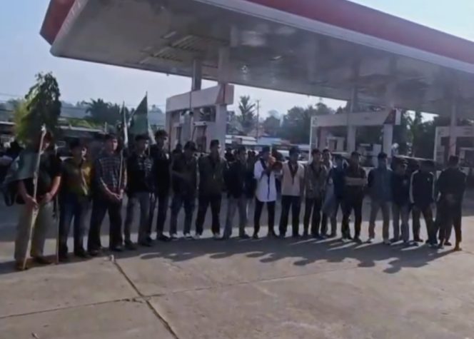 
					HMI Mamuju Demo SPBU Simbuang, Soroti Dugaan Penyalahgunaan Solar Subsidi